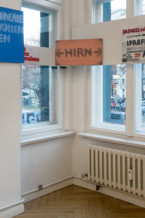 Kunstpfeil_110 (Miriam Cahn), Kontext  Foto Hannes Kater